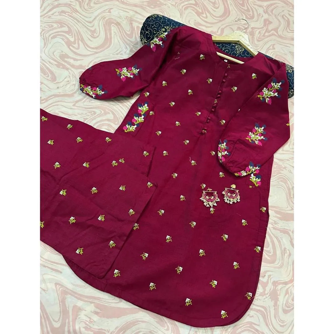 Maroon Embroidered Kurti & Flapper Set for Women